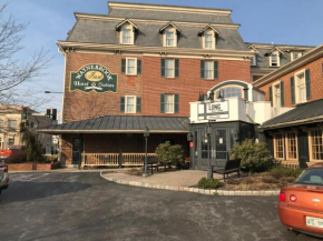 Отель Waynebrook Inn  Хани Брук